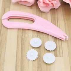 Roulette pour Couper et Graver de la Pâte à Sucre