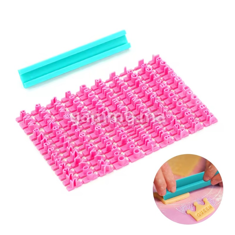 Emporte Pièce Mini Lettres Alphabet et Chiffres (x160)