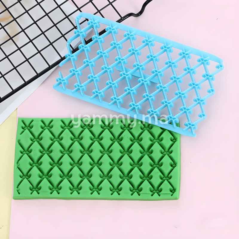 Embosseur Pâte à Sucre Pour Effet Matelassé Broderie