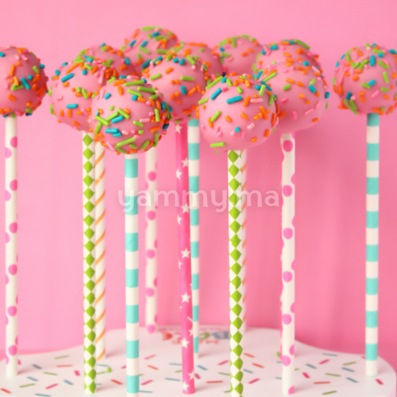 25 Pailles Papier pour Cake Pops Rayées Blanc & Rose Chair