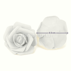 Roses Artificielles Blanches en Mousse