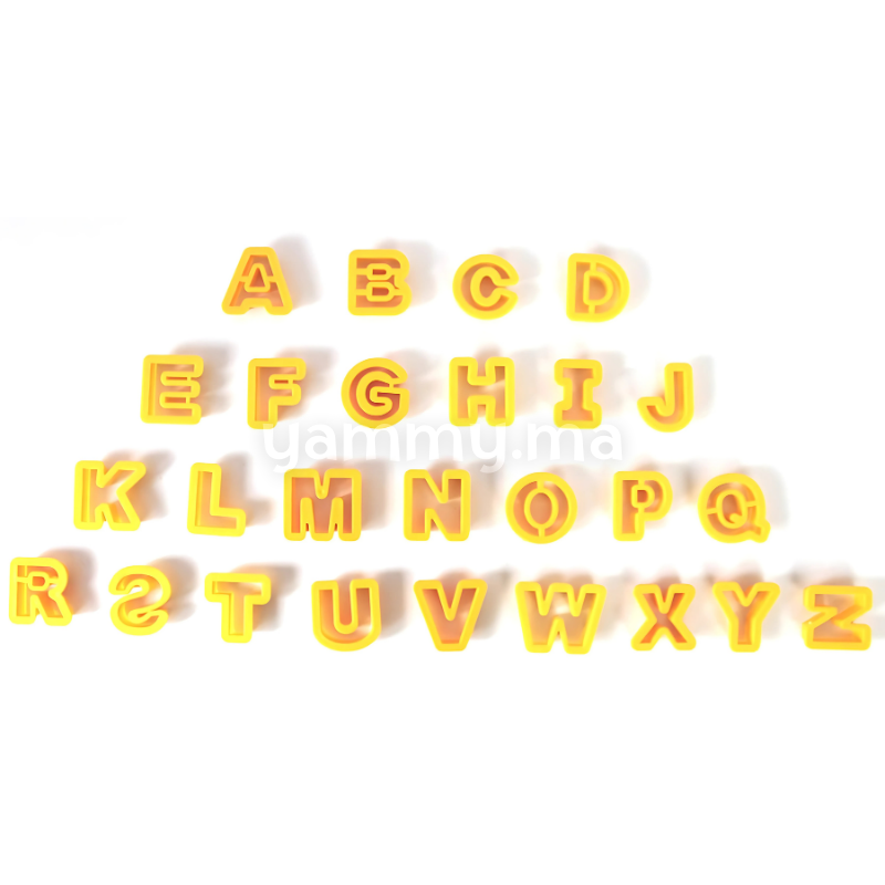 SET. 26 Emporte-pièces Alphabet 5 cm Jaune
