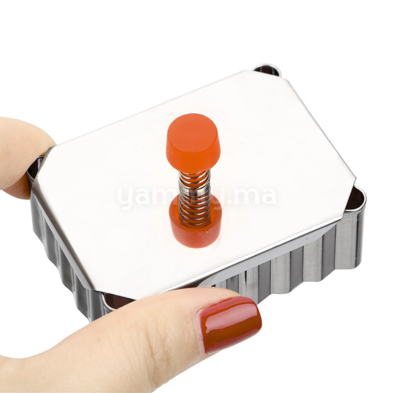 Emporte-pièces avec Poussoir Petit Beurre en Inox