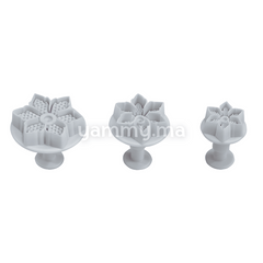 SET. 3 Emporte-pièces avec Poussoir Fleur Relief