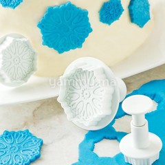 SET. 3 Emporte-pièces Fleurs Elégantes