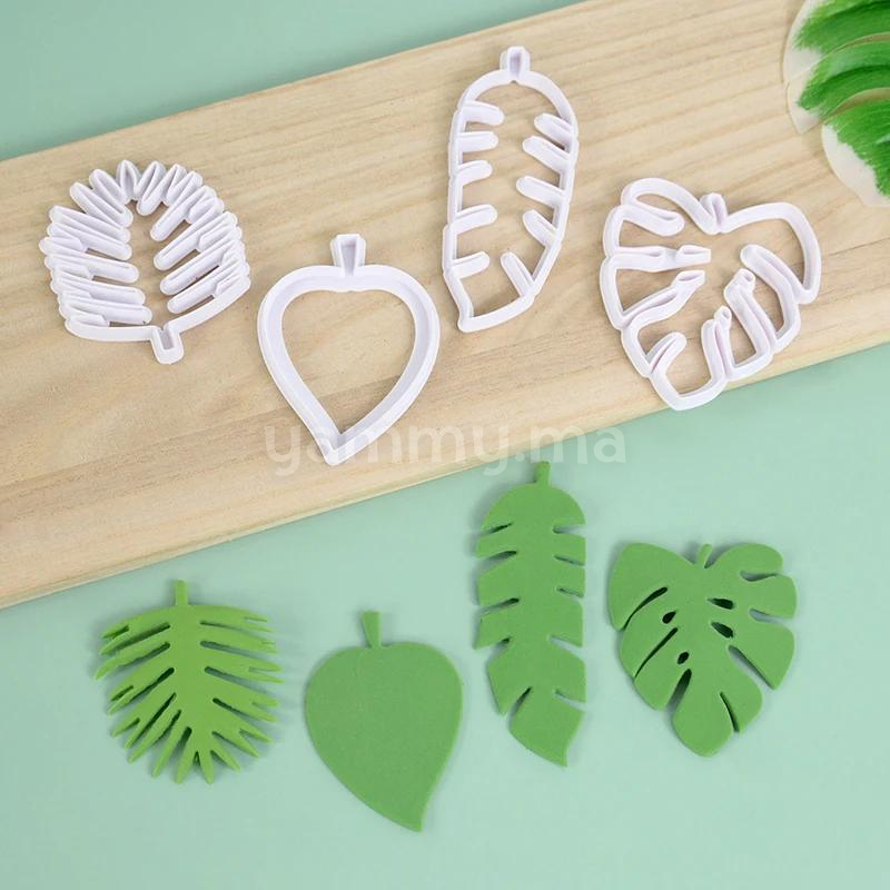 SET. 4 Emporte-pièces Feuilles Tropicales
