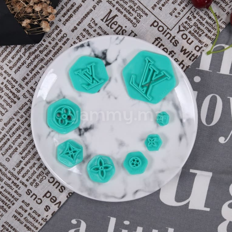 SET. 8 Emporte-pièces LV Louis Vuitton