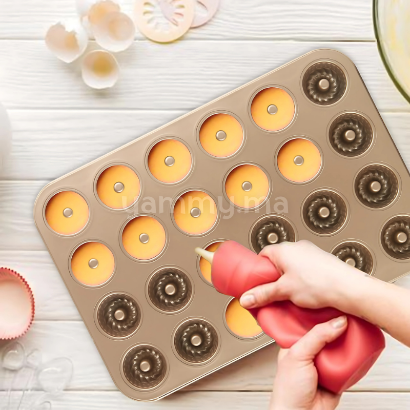 Moule à 24 Mini Muffins Kuglof Ø 5.3 cm Doré Anti-adhésif