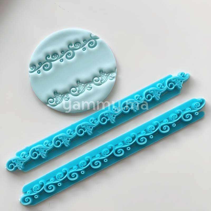 SET. 2 Embosseurs Guirland de Fleurs pour Pâte à Sucre M3