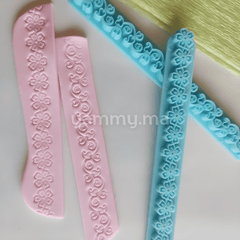 SET. 2 Embosseurs Guirland de Fleurs pour Pâte à Sucre M2