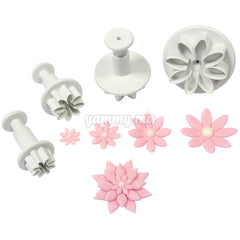 Set 4 Emporte-pièces avec Poussoir Marguerite