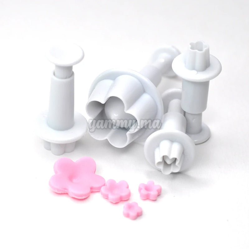 Set 4 Emporte-pièces avec Poussoir Fleurs